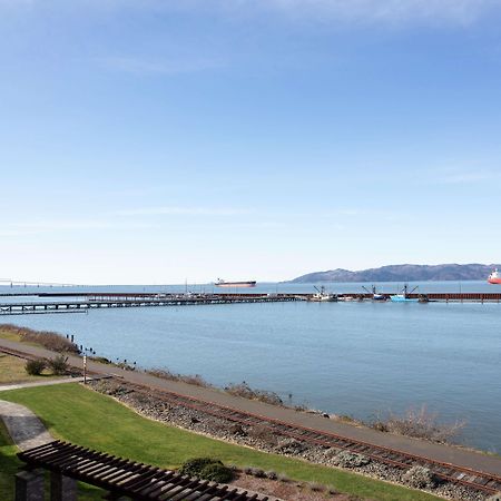 Hampton Inn & Suites Astoria Dış mekan fotoğraf