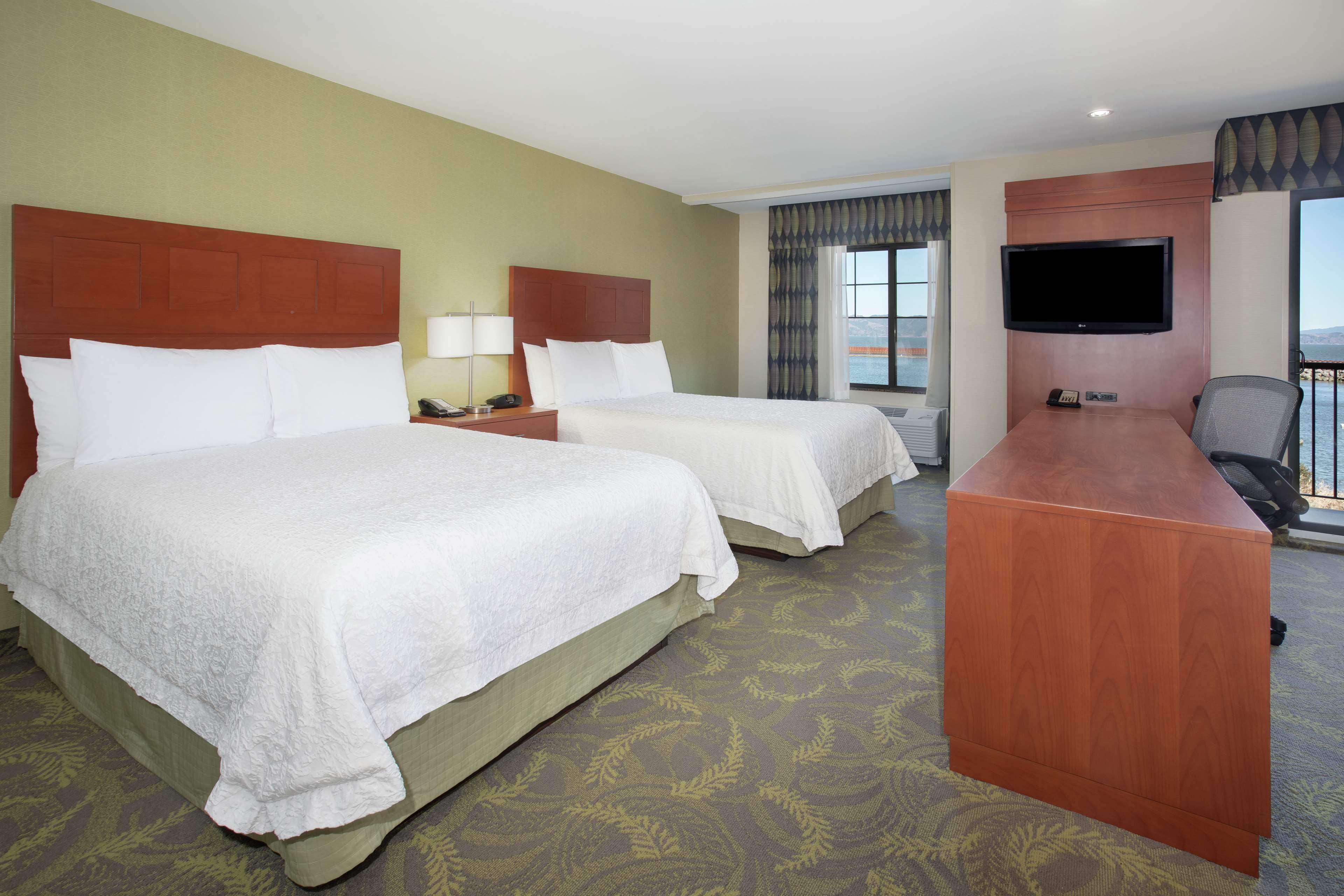 Hampton Inn & Suites Astoria Dış mekan fotoğraf