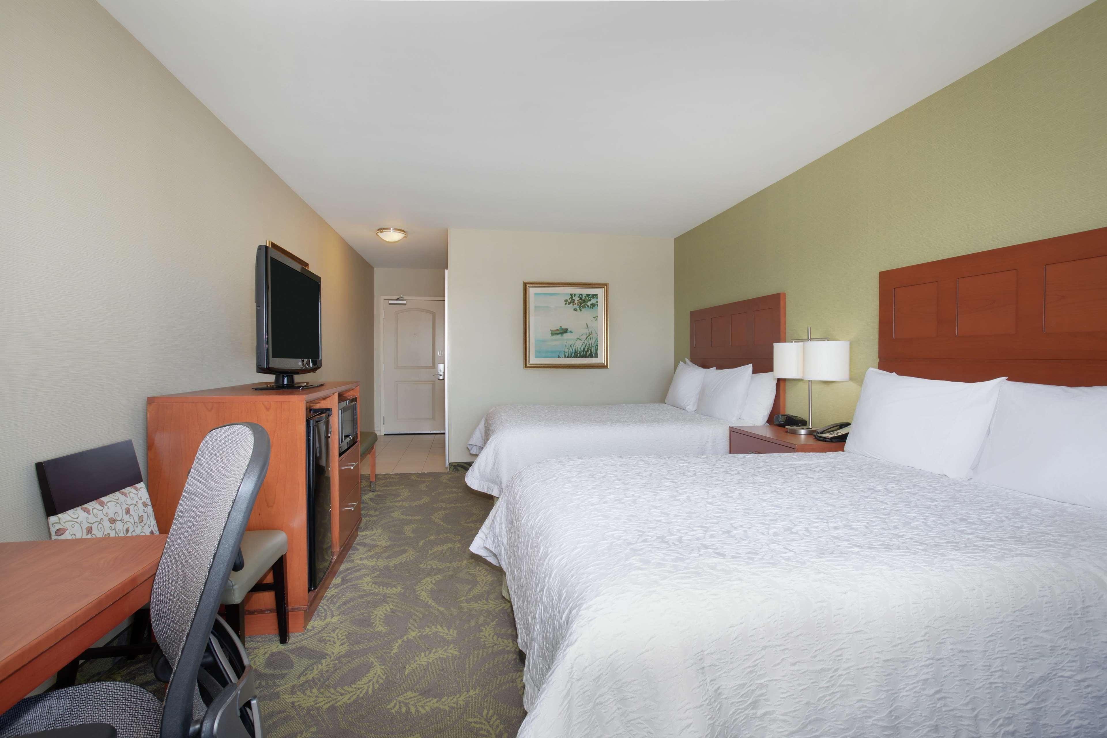 Hampton Inn & Suites Astoria Dış mekan fotoğraf