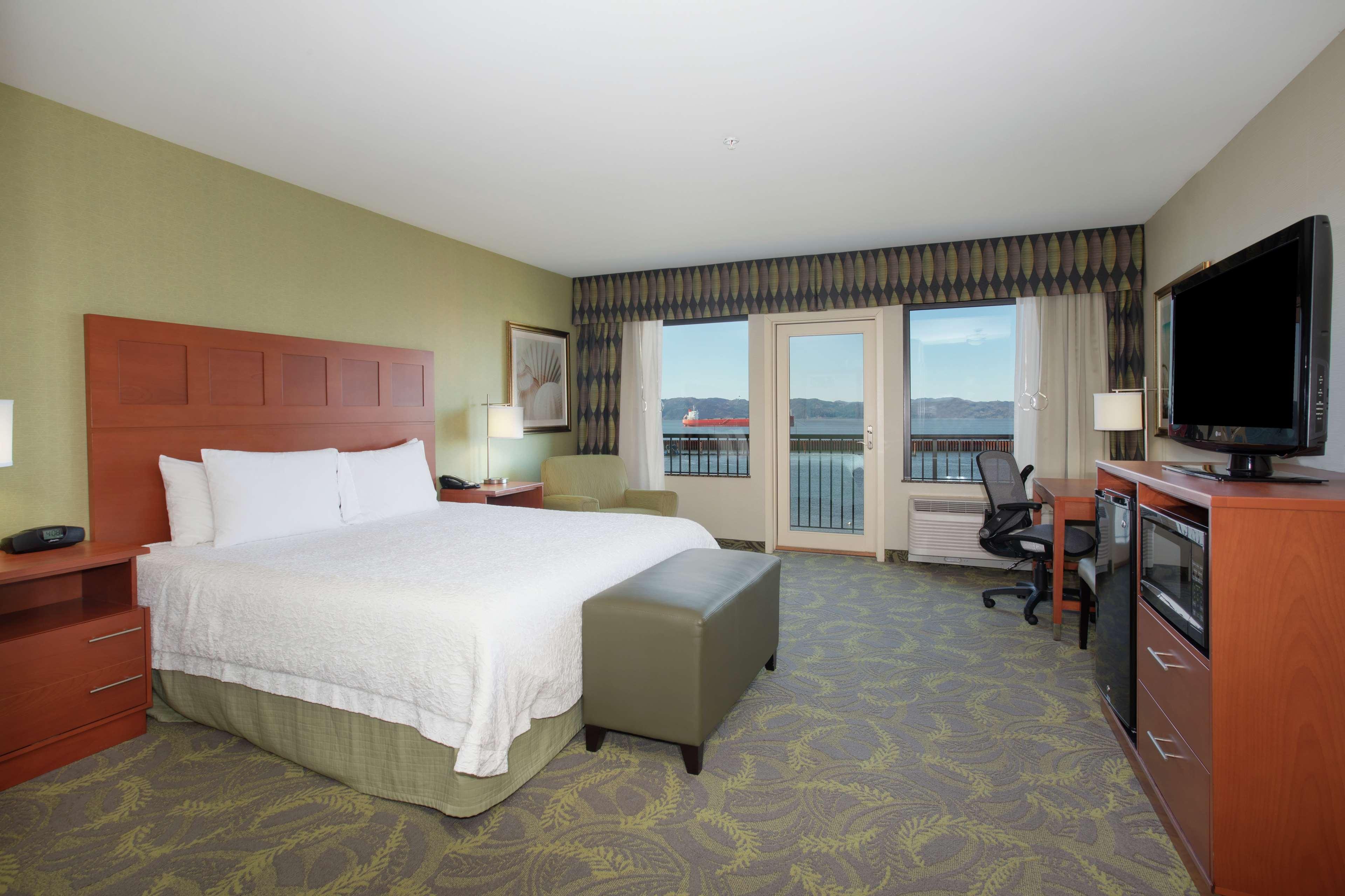 Hampton Inn & Suites Astoria Dış mekan fotoğraf