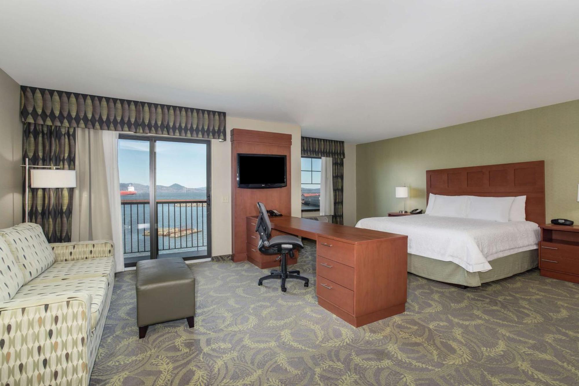 Hampton Inn & Suites Astoria Dış mekan fotoğraf