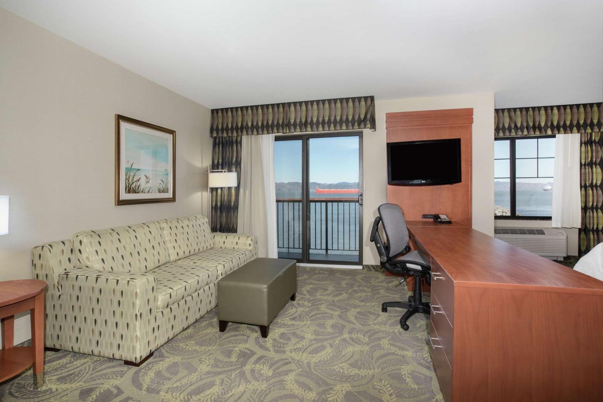 Hampton Inn & Suites Astoria Dış mekan fotoğraf